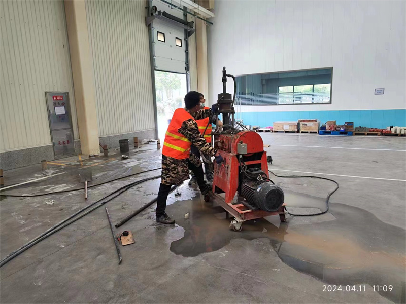 伊吾厂房地面下沉塌陷注浆加固施工